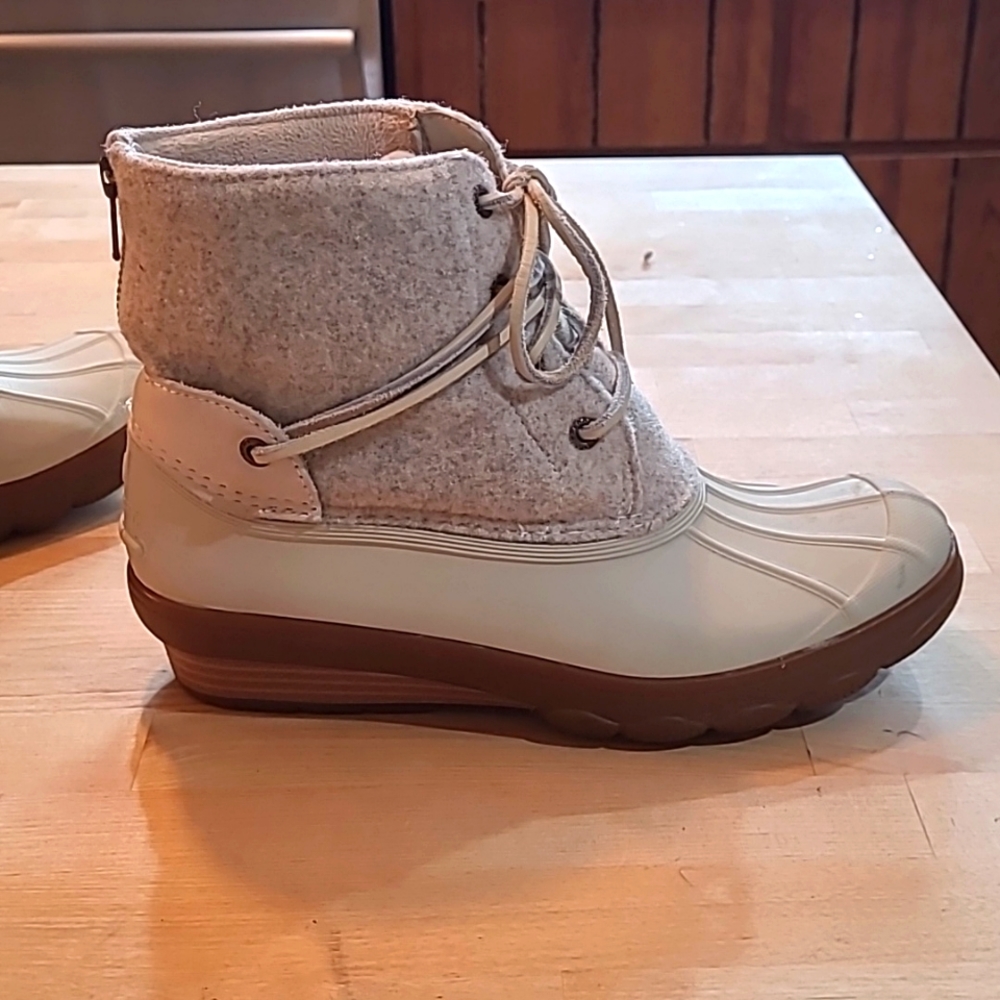 Sperry boots